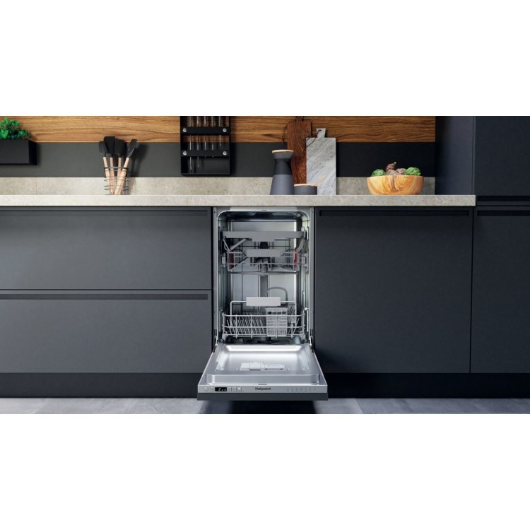 Hotpoint Integrated Slimline Dishwasher - Quick Wash Silver control panel