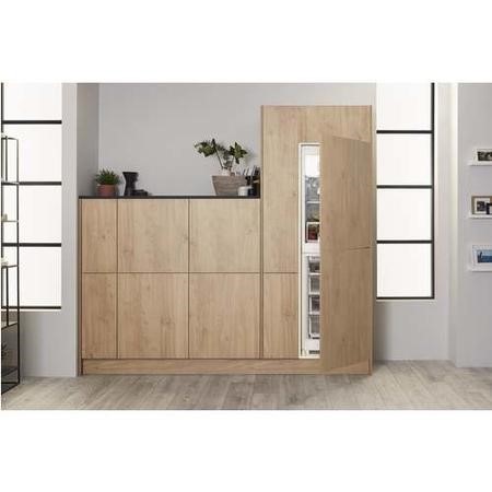 HOTPOINT HM325FF 228 Litre Integrated Fridge Freezer 50 50 Split 174cm Tall Frost Free 55cm Wide White Page 1 BuyItDirect.ie