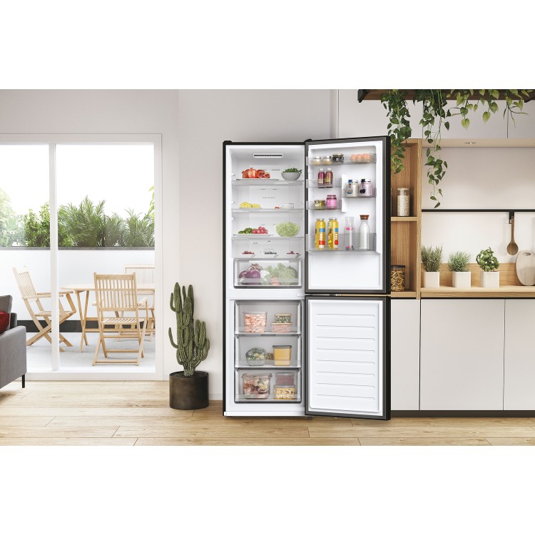 Hoover 342 Litre 60/40 Freestanding Fridge Freezer - Black