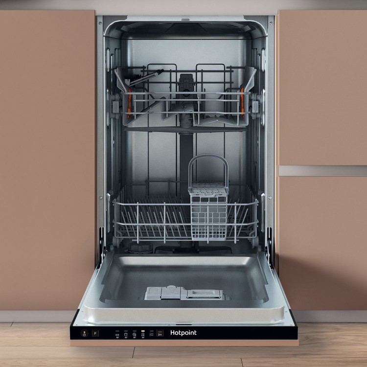 Hotpoint Slimline Integrated Dishwasher - ActiveDry Black Control Panel