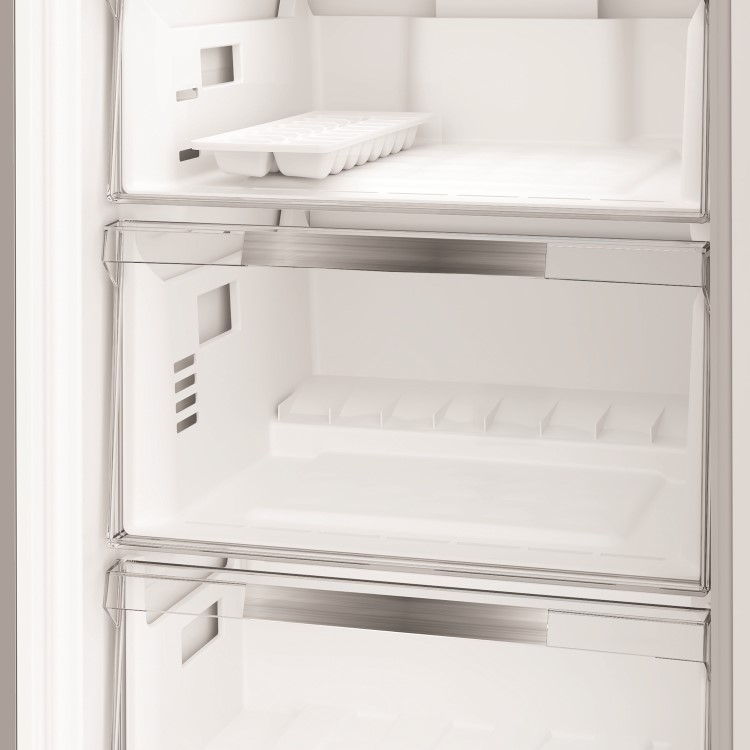 Hotpoint 355 Litre 70/30 Freestanding Fridge Freezer - White