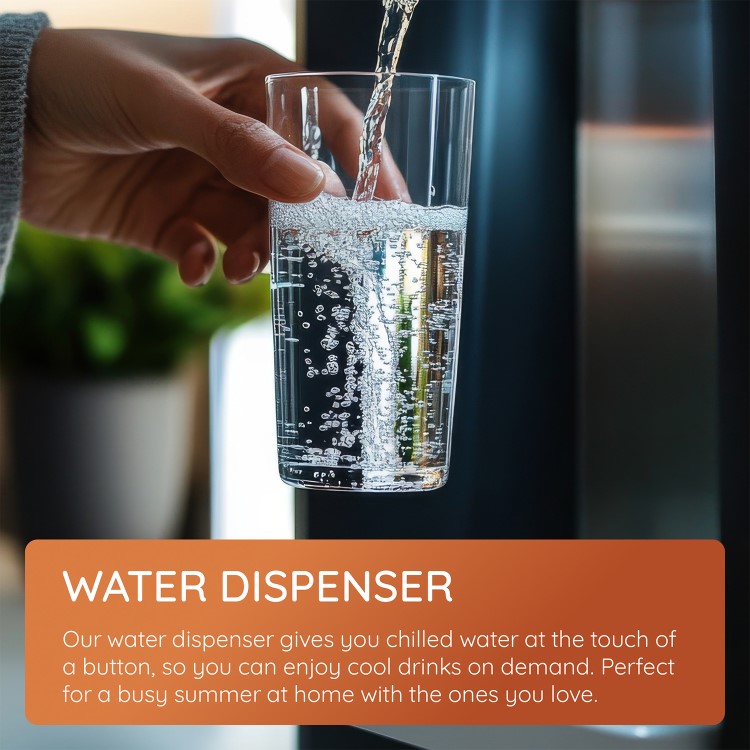 Hotpoint 268 Litre 50/50 Freestanding Fridge Freezer - Silver