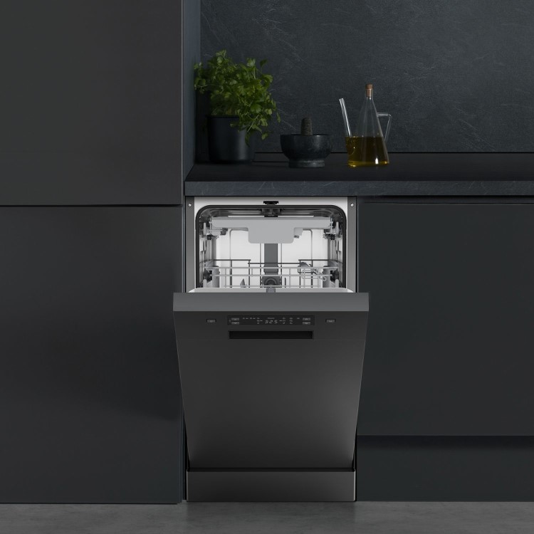 Hisense Freestanding Slimline Dishwasher - Auto Dry C-Rated Black