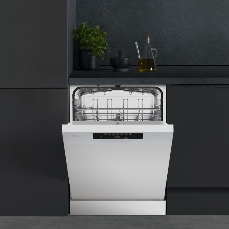 Hisense Hi4 Freestanding Dishwasher - Auto dry B-Rated White