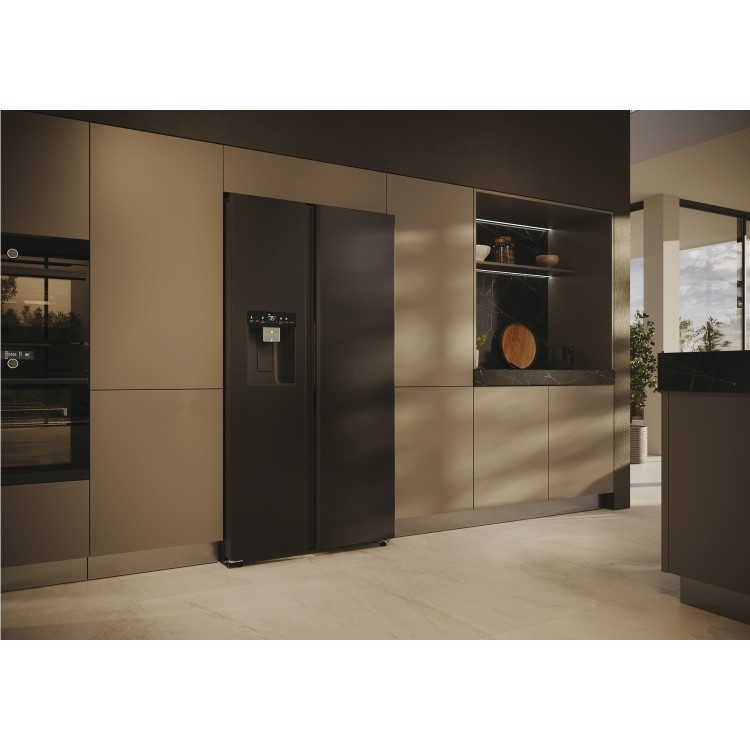Refurbished Haier SBS 90 Series 5 HSW59F18EIPT 601 Litre Frost Free American Fridge Freezer Black