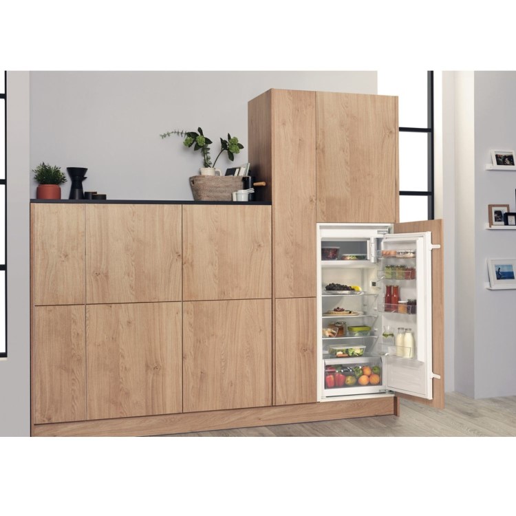 Hotpoint 171 Litre In-column Integrated Fridge with Ice Box