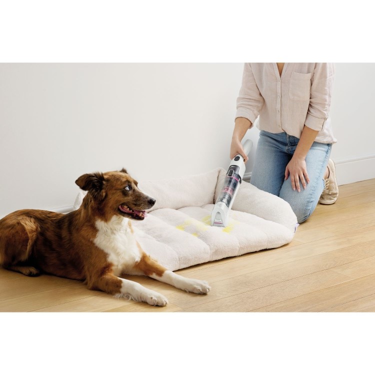 Shark HX100UKT Stainforce Cordless Handheld Vacuum Cleaner. Lightweight portable and powerful with pet hair tool