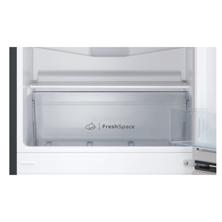 Refurbished Indesit IB55532BUK Freestanding 229 Litre 50/50 Low Frost Fridge Freezer Black