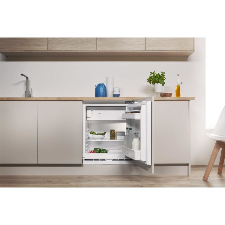 Indesit 108 Litre Under Counter Integrated Fridge