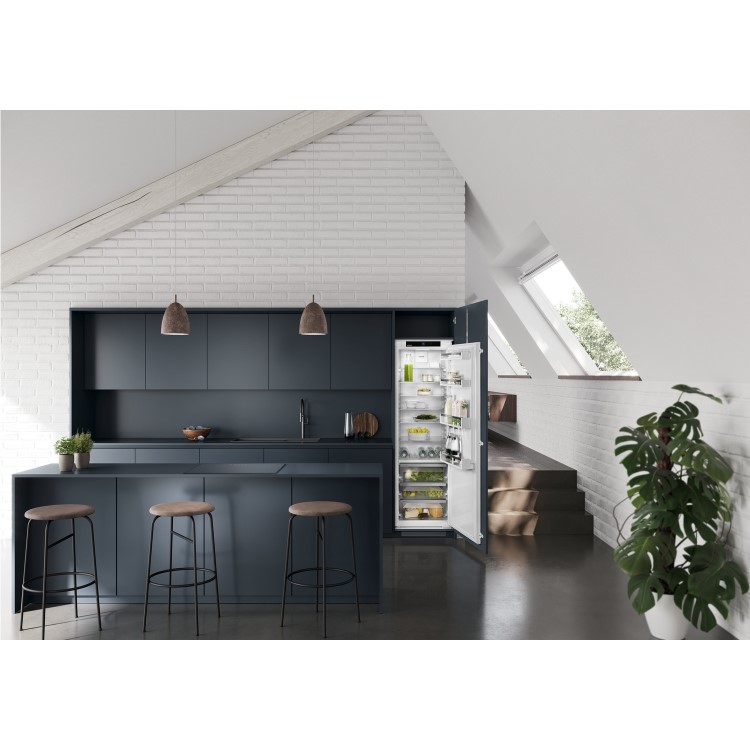 Liebherr 294 Litre In-column Integrated Larder Fridge