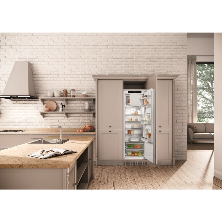 Refurbished Liebherr IRf5101 Integrated 182 Litre In-column Fridge White