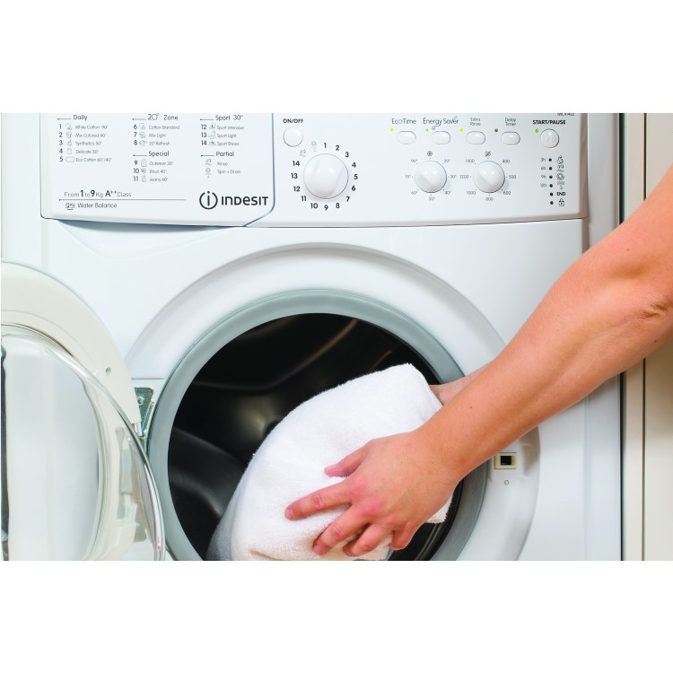 Indesit IWC91482ECO 9kg 1400rpm Freestanding Washing Machine - White