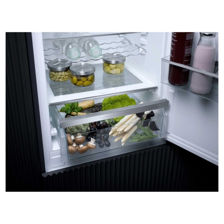 Refurbished Miele KFN7764D Integrated 256 Litre 60/40 Fridge Freezer