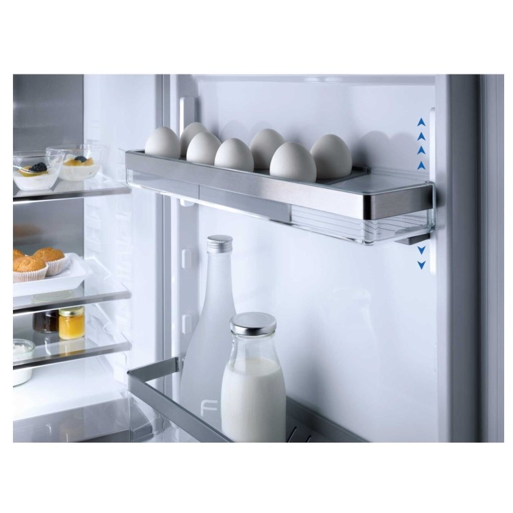 Refurbished Miele KFN7764D Integrated 256 Litre 60/40 Fridge Freezer