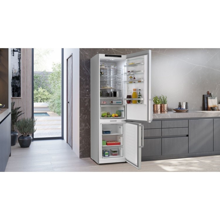 Siemens iQ500 363 Litre 70/30 Freestanding Fridge Freezer - Stainless Steel
