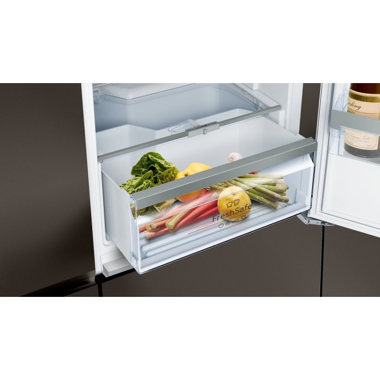 Neff N70 247 Litre In-column Integrated Larder Fridge