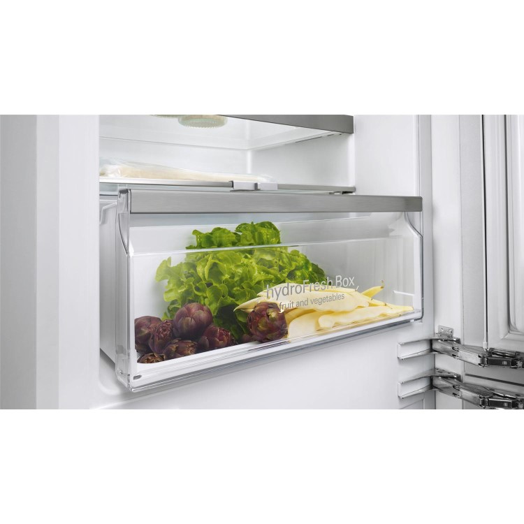 Siemens KI85NAD30G 56cm Wide Frost Free 50-50 Integrated Upright Fridge Freezer - White