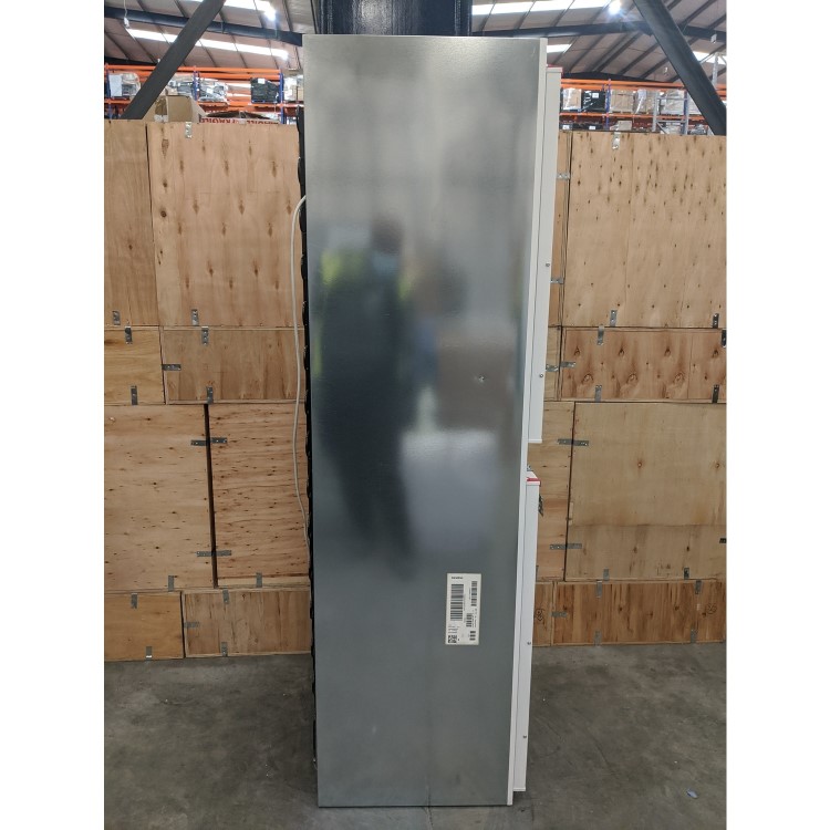 Refurbished Siemens KI85NADE0G iQ500 Integrated 246 Litre 50/50 Frost Free Fridge Freezer White