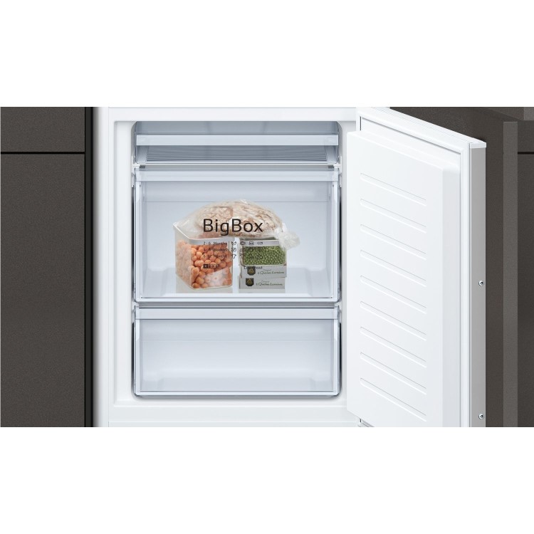 Refurbished Neff KI8816D30 Integrated 289 Litre Larder Fridge
