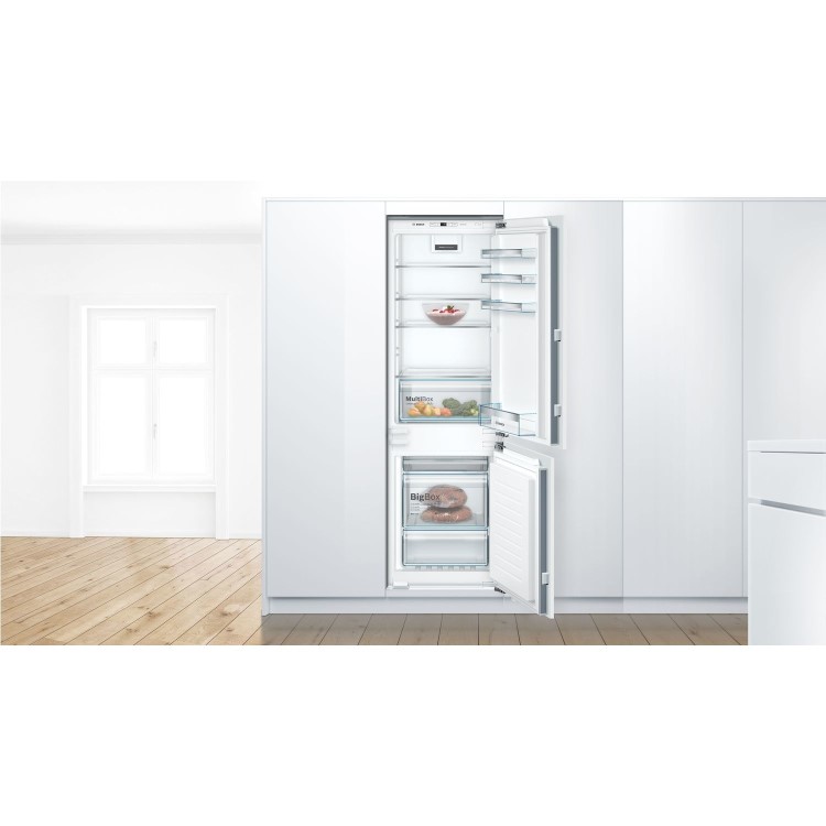 Refurbished Bosch Serie 4 KIN86VFF0G Integrated 254 Litre 60/40 Fridge Freezer