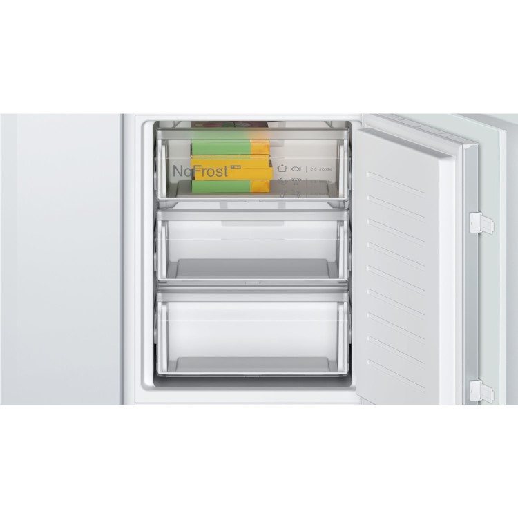 Refurbished Bosch Series 4 KIN86VSE0G Integrated 260 Litre 60/40 Frost Free Fridge Freezer White