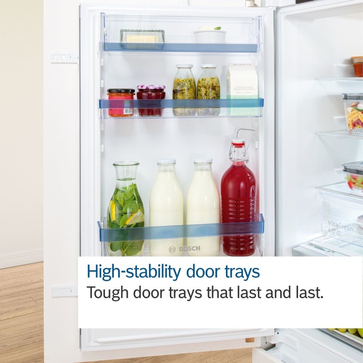 Refurbished Bosch Series 4 KIR21VFE0G Integrated 136 Litre In-column Larder Fridge