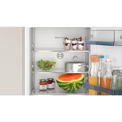 Refurbished Bosch Series 4 KIR21VFE0G Integrated 136 Litre In-column Larder Fridge