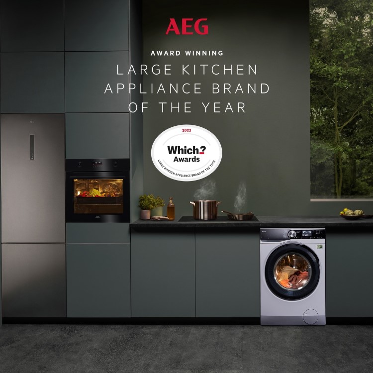 Refurbished AEG 7000 Series ProSteam LWR7175M2B Freestanding 7/5KG 1400 Spin Washer Dryer White