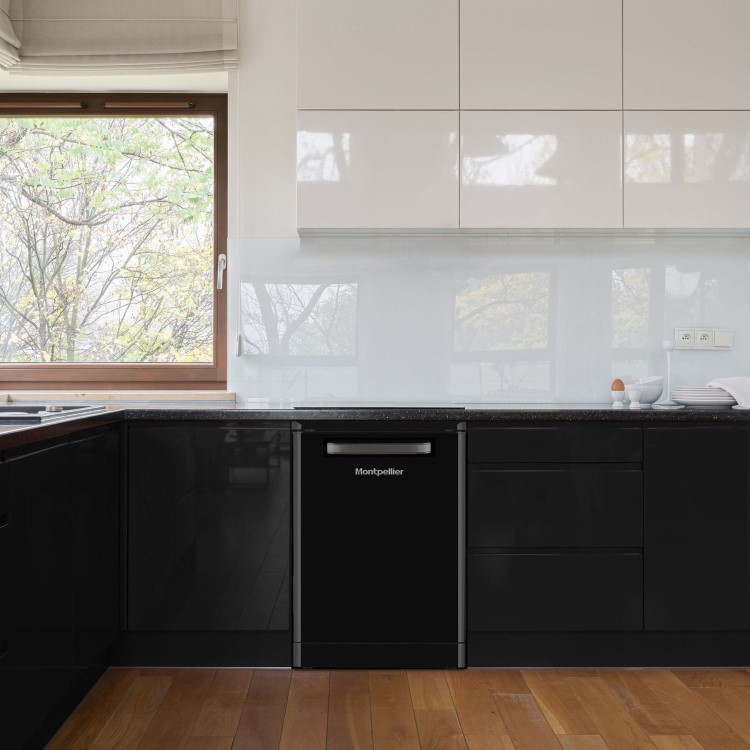 Refurbished Montpellier Retro MAB1353DK 13 Place Freestanding Dishwasher Black