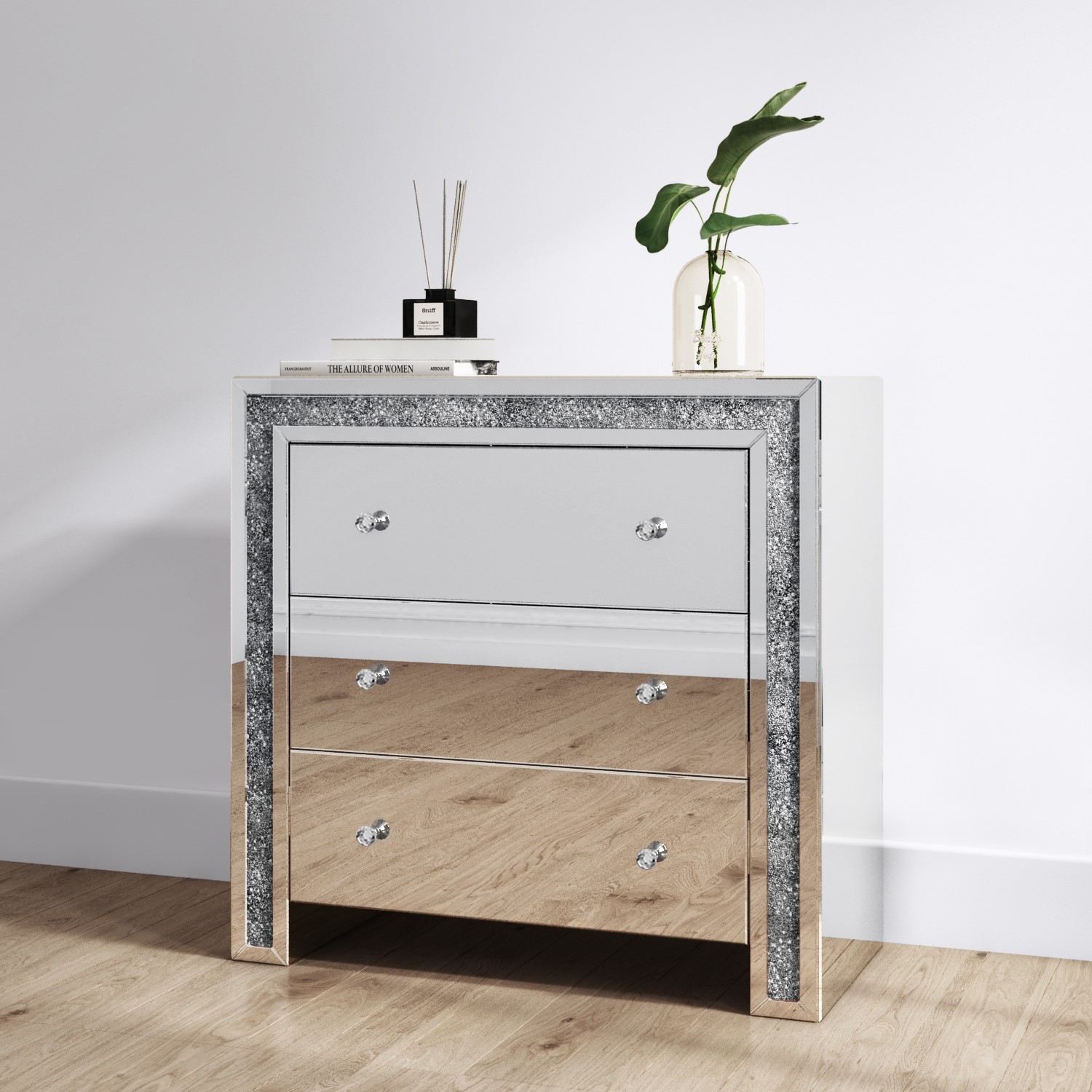 Mariah Crushed Diamond Mirror Chest Of Drawers In Silver