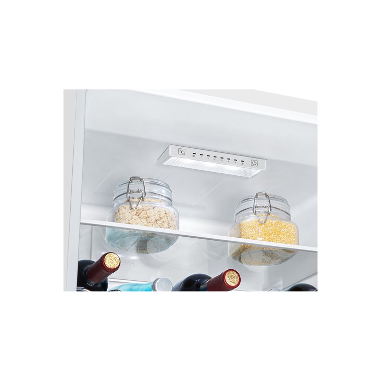 Refurbished Fridgemaster MC60287DB Freestanding 287 Litre 70/30 Fridge Freezer Black