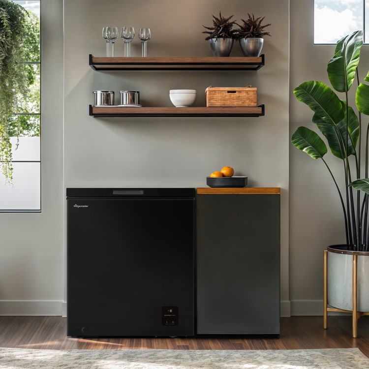 Fridgemaster 142 Litre Chest Freezer - Black