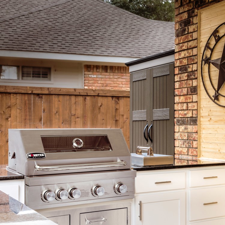Refurbished Monster Grill - 4 Burner Integrated Gas BBQ Grill