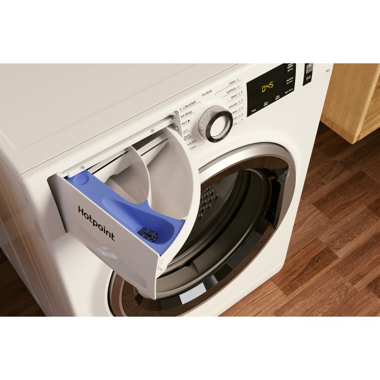 Refurbished Hotpoint NM11946WCAUKN Freestanding 9KG 1400 Spin Washing Machine White