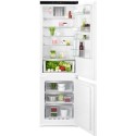 NSC7G181DS AEG 7000 Series 256 Litre 70/30 Integrated Fridge Freezer