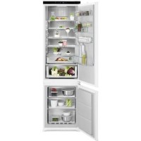 AEG 8000 Series 269 Litre 70/30 Integrated Fridge Freezer AEG 8000 Series 269 Litre 70/30 Integrated Fridge Freezer