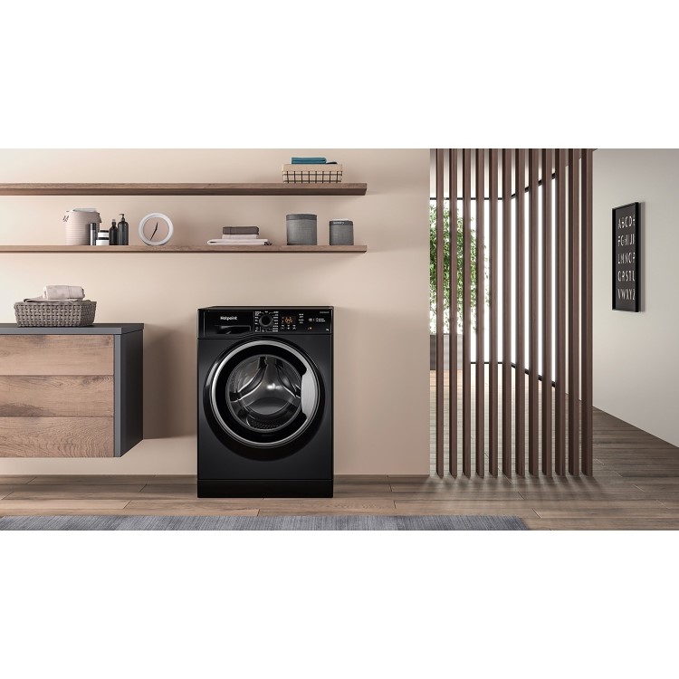 Refurbished Hotpoint NSWM843CBSUKN Freestanding 8KG 1400 Spin Washing Machine Black