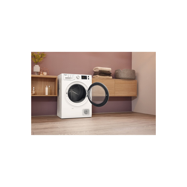 Refurbished Hotpoint Crease Care NTM1192UK Freestanding Heat Pump 9KG Tumble Dryer White