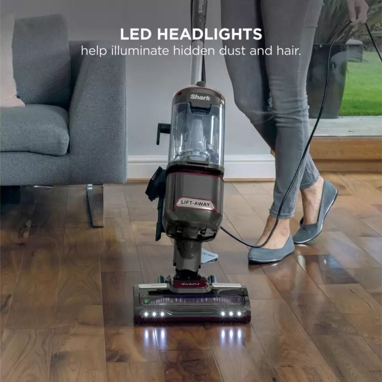 Shark NV603UKT Classic Lift-Away Upright Corded Vacuum Cleaner