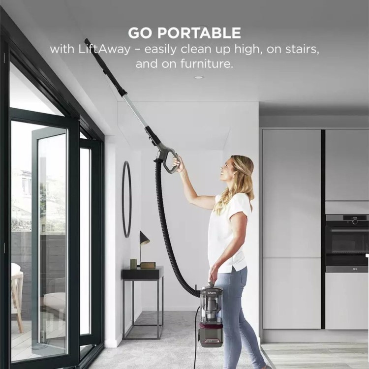 Shark NV603UKT Classic Lift-Away Upright Corded Vacuum Cleaner