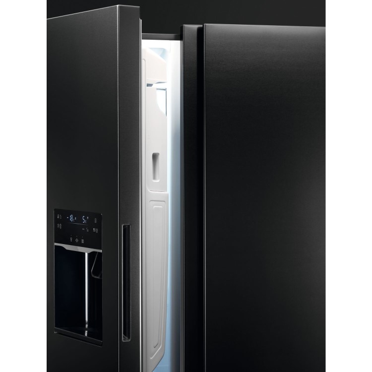 AEG 9000 Series 572 Litre Side-By-Side American Fridge Freezer - Black