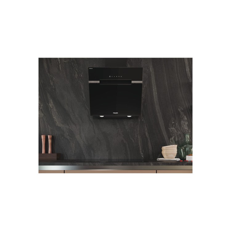 Hotpoint 60cm Angled Chimney Cooker Hood - Black