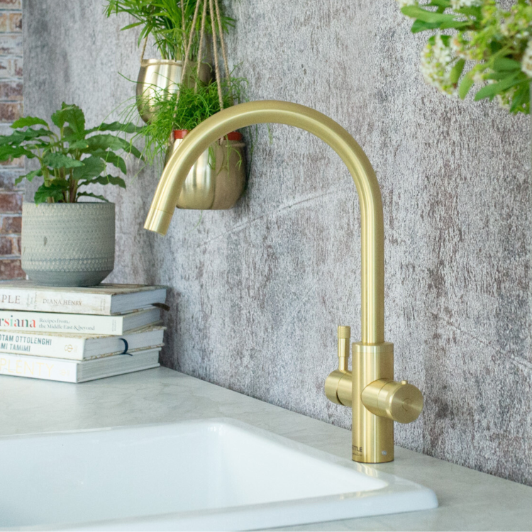 GRADE A1 - Qettle Signature Modern 4 in 1 Boiling Water Tap 4 Litre Round- Brass