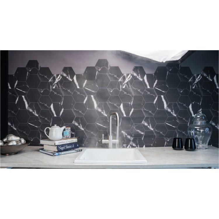 GRADE A1 - Qettle Signature Modern 4 in 1 Boiling Water Tap 4 Litre Square- Stainless Steel
