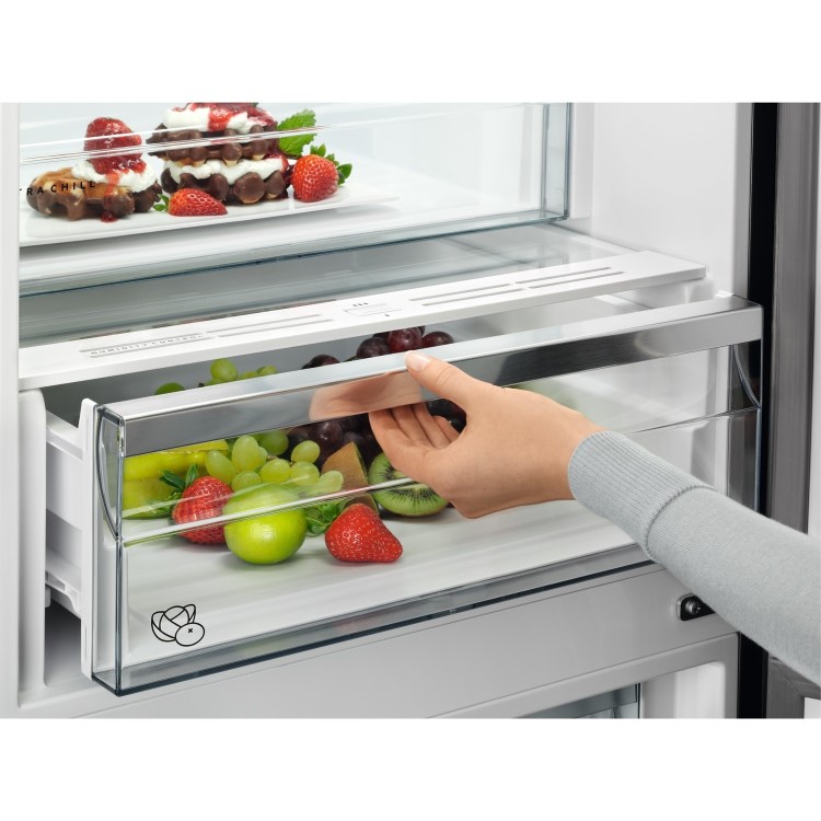 Refurbished AEG RCB636E4MX Freestanding 360 Litre 60/40 Fridge Freezer Silver