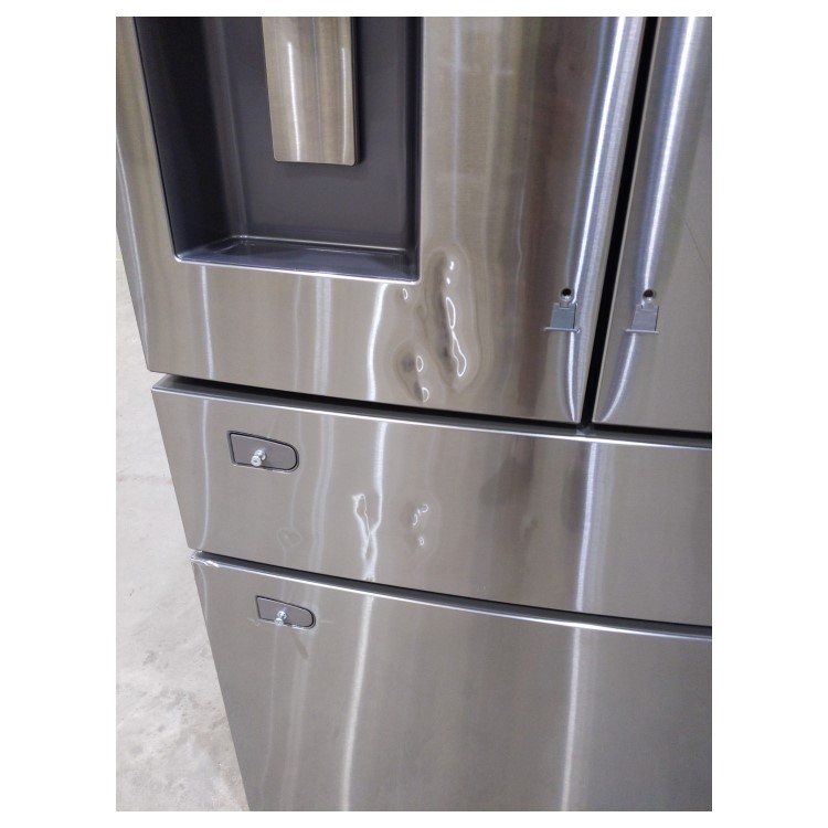 Refurbished Samsung RF22R7351SR/EU Freestanding 635 Litre American Fridge Freezer Silver