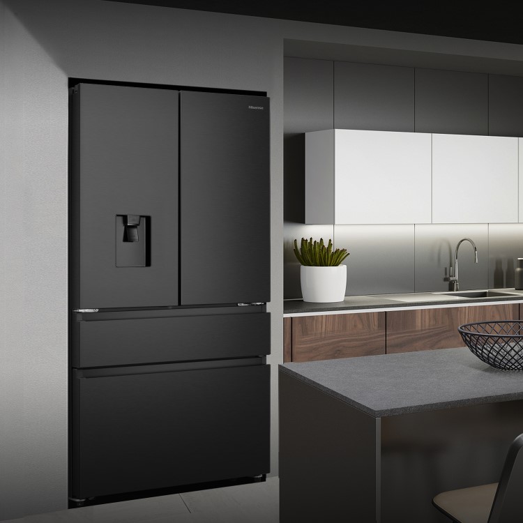 Hisense 579 Litre PureFlat French Door American Fridge Freezer - Black Steel