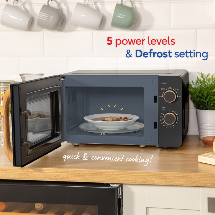 Russell Hobbs 17L Freestanding Solo Microwave - Black