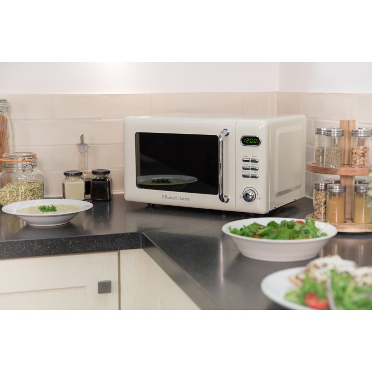 Russell Hobbs RHRETMD706C 17L 700W Retro Design Freestanding Digital Microwave in Cream