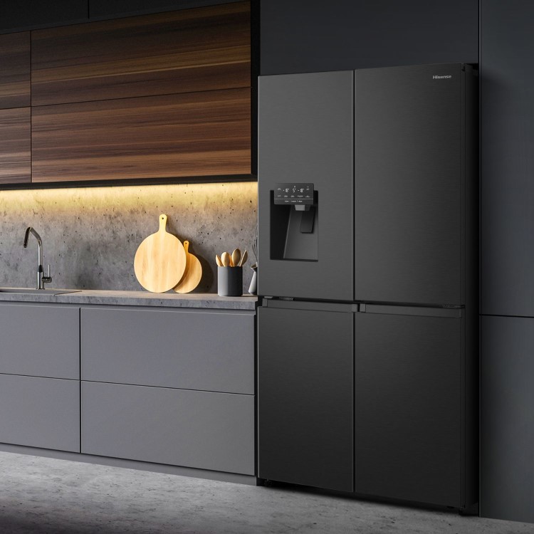 Hisense PureFlat 584 Litre Four Door American Fridge Freezer - Black